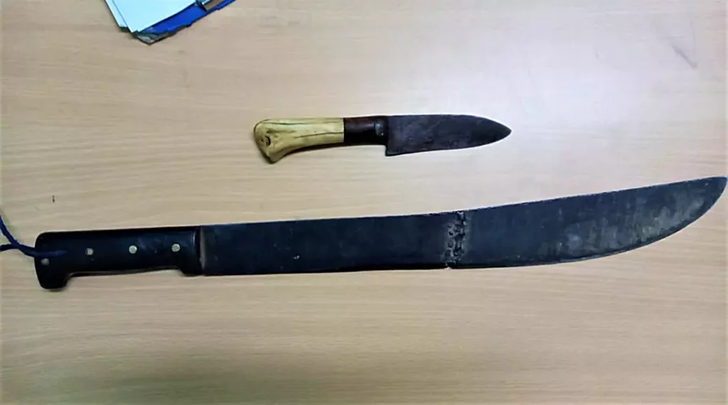 Suboficial policial herido con arma blanca