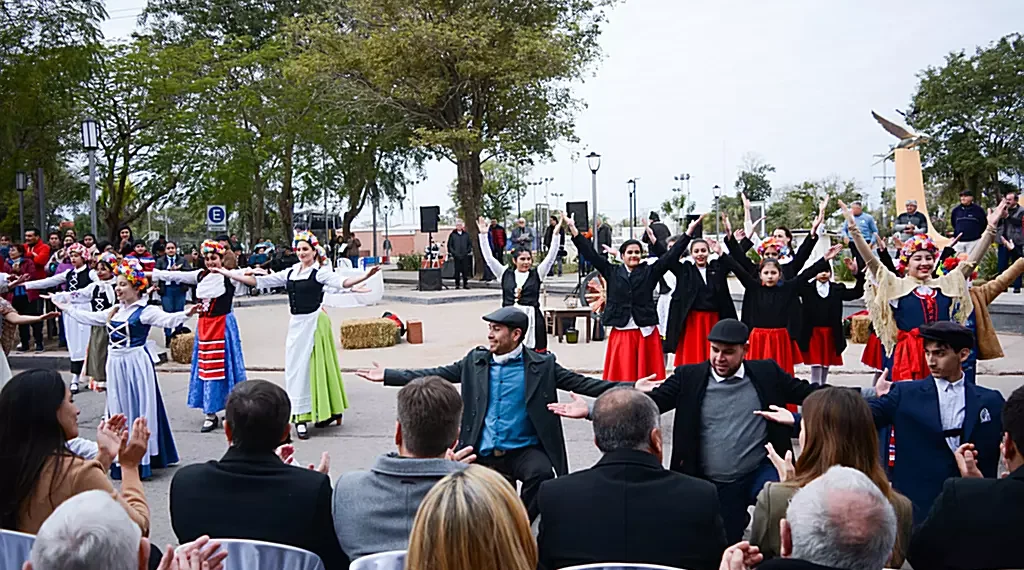 103 Años de Las Breñas, con inauguraciones y festejos