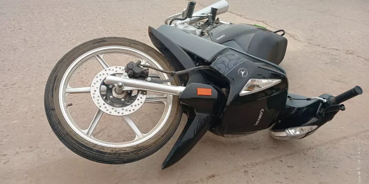 Menor en moto, choca y se da a la fuga