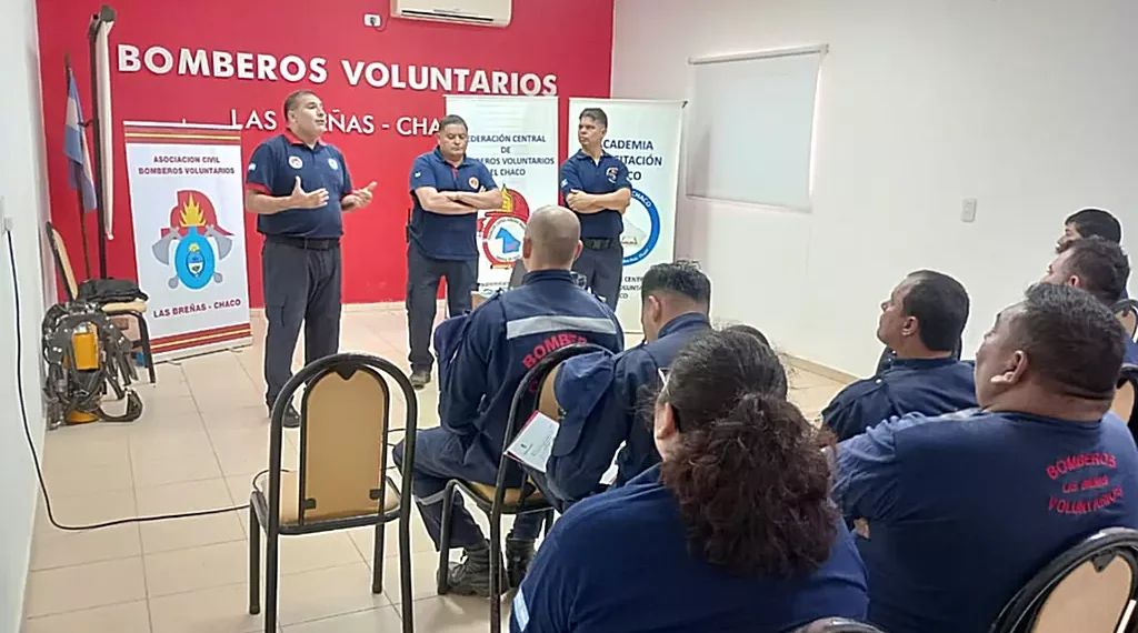 Capacitación en “Seguridad del Bombero” en Las Breñas