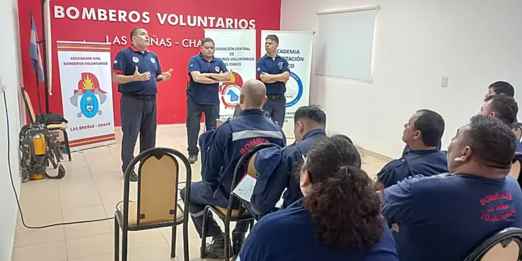 Capacitación en “Seguridad del Bombero” en Las Breñas