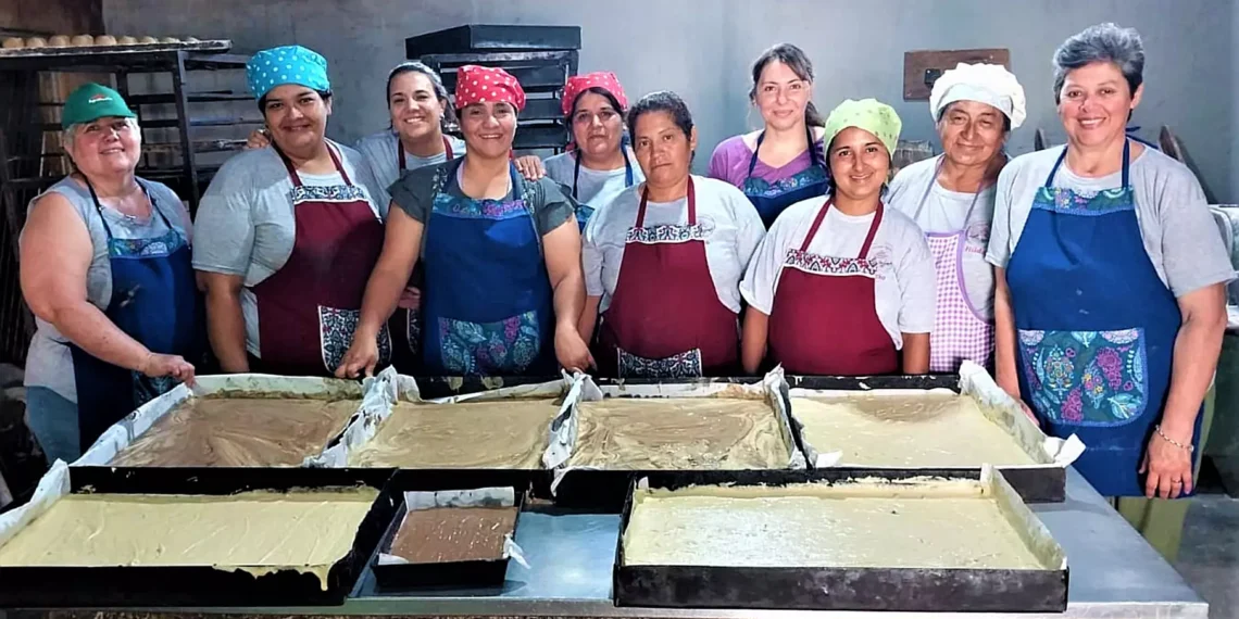 La “Torta del Inmigrante”, tiene 650 kilos