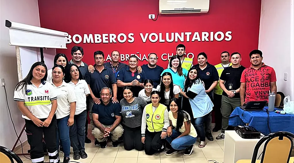 Bomberos Voluntarios y servidores públicos se capacitaron en parto en la vía pública