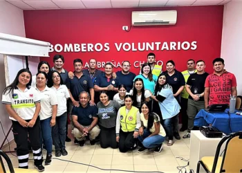 Bomberos Voluntarios y servidores públicos se capacitaron en parto en la vía pública