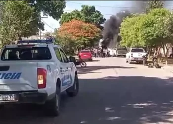 “Autoconvocados” se manifestaron ante oficinas de SECHEEP