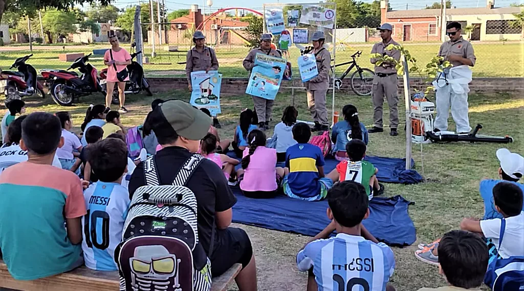Charla en Colonia de Vacaciones