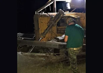 Secuestran topadora por actividad de desmonte