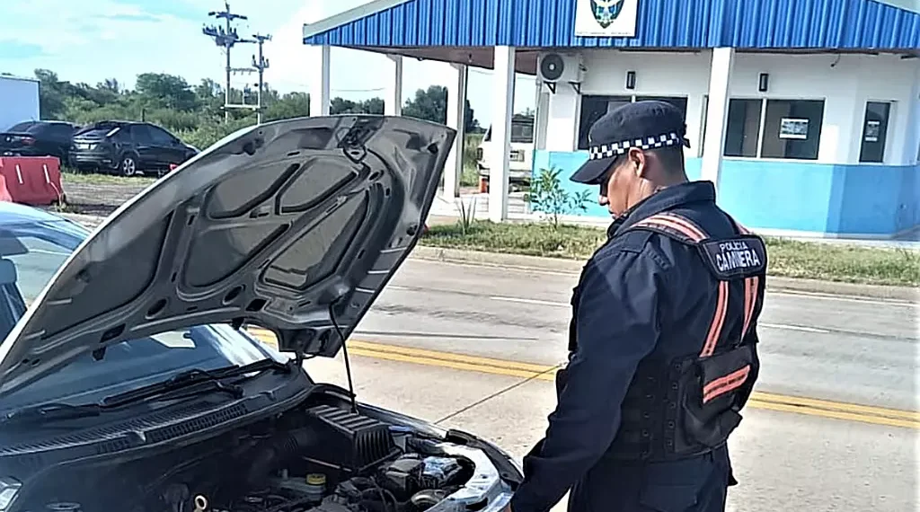 Policía Caminera secuestra auto y aprehende a jujeño