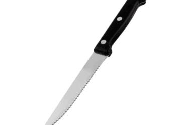 Atacó a su pareja con un cuchillo