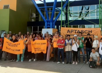 Aptasch profundiza su lucha y vuelve al paro en Salud Pública