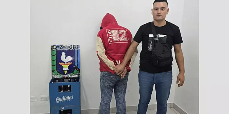 Robó 2 cajones de cervezas, pero lo atraparon