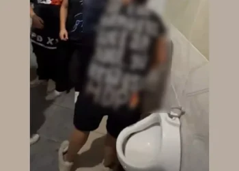 UPD destructivo: Rompieron sillas y sanitarios en Colectividad Italiana