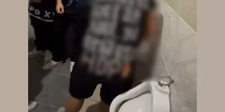 UPD destructivo: Rompieron sillas y sanitarios en Colectividad Italiana