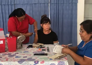 Hospital vacunó en Centro de Jubilados