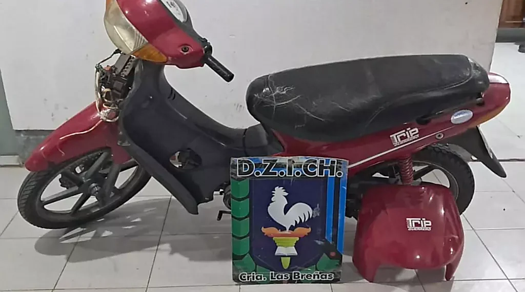 Policía recupera moto robada
