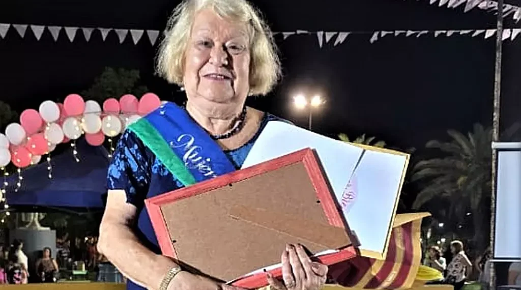 Marta Rodríguez fue electa “Mujer Breñense 2025”