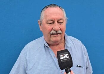 Dr. Bury renunció como Codirector del Hospital por “falta de respuestas”