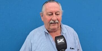 Dr. Bury renunció como Codirector del Hospital por “falta de respuestas”