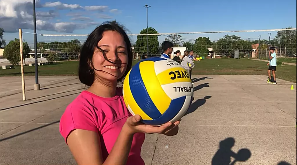 Cooperadora de la Técnica compró elementos deportivos