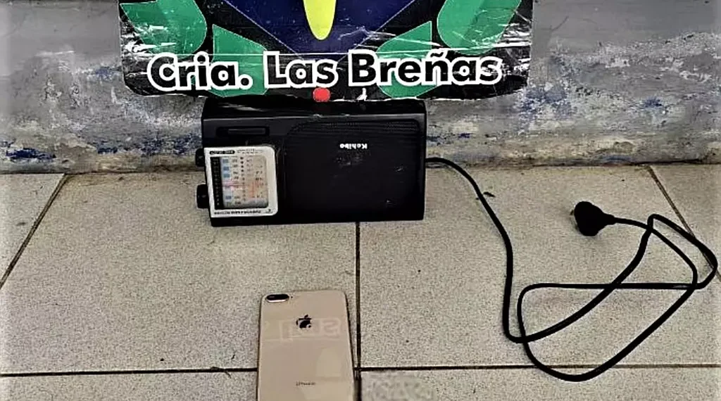 Policía resulta herido con un cuchillo en procedimiento