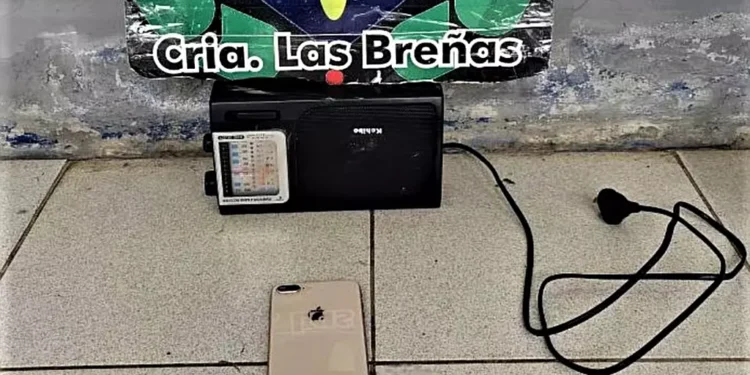 Policía resulta herido con un cuchillo en procedimiento