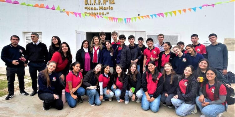 Alumnos de la UEGP 249 visitaron el CIFF N° 13