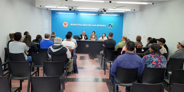 Empleados municipales tendrán un 15% de aumento