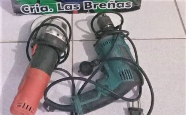 Policía recupera moladora y taladro