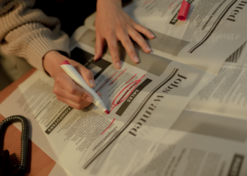 Cae el empleo registrado y cierran más empresas