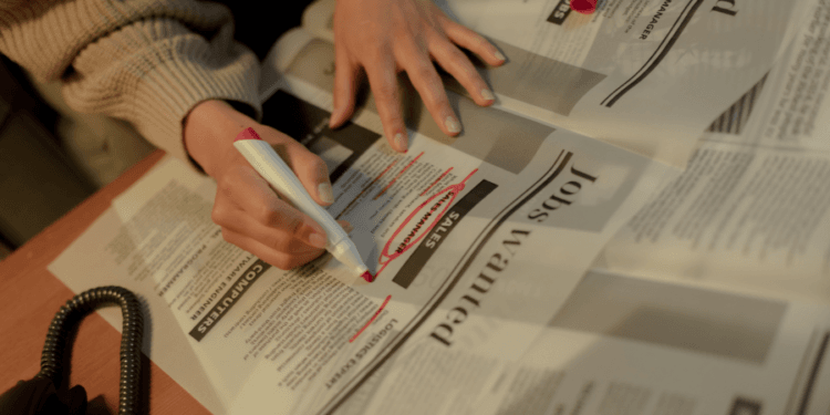 Cae el empleo registrado y cierran más empresas