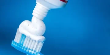 ANMAT prohibió la comercialización de un reconocido dentífrico