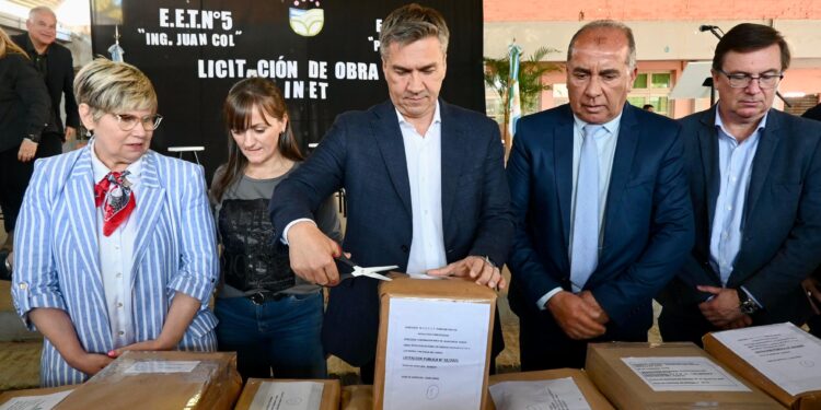 Se realizó apertura de sobres que beneficiará a dos instituciones educativas