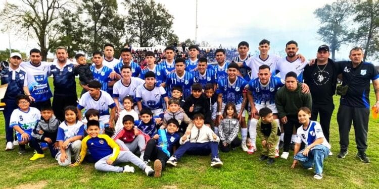 “La Coope” goleó y es finalista