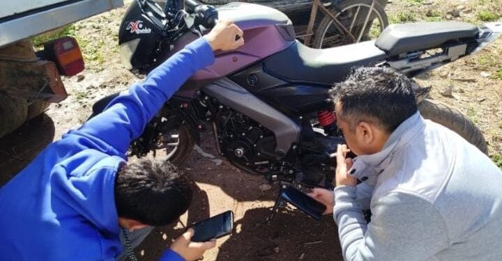 Policía recupera una Rouser “OKm” robada en Villa Ángela