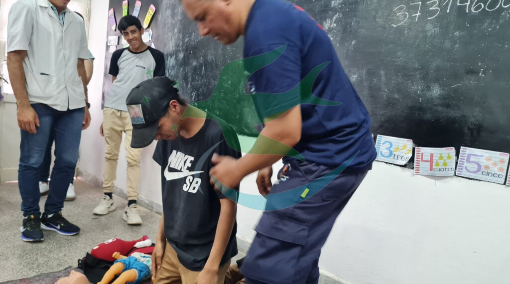 Bomberos breñenses brindan charlas para ayudar a salvar vidas