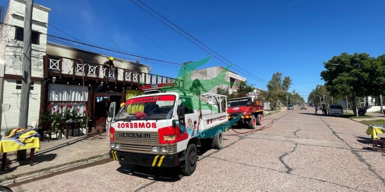 Incendio en comercio gastronómico