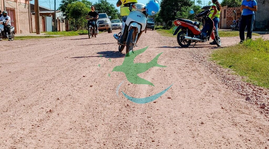 3 ocupantes de una moto con lesiones al caer de la misma