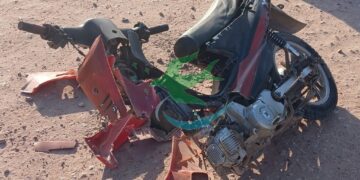 Motociclista de 13 años con lesiones al colisionar contra un automóvil