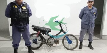 Ataque con tumberas: 2 lesionados, 5 conducidos menores y secuestros