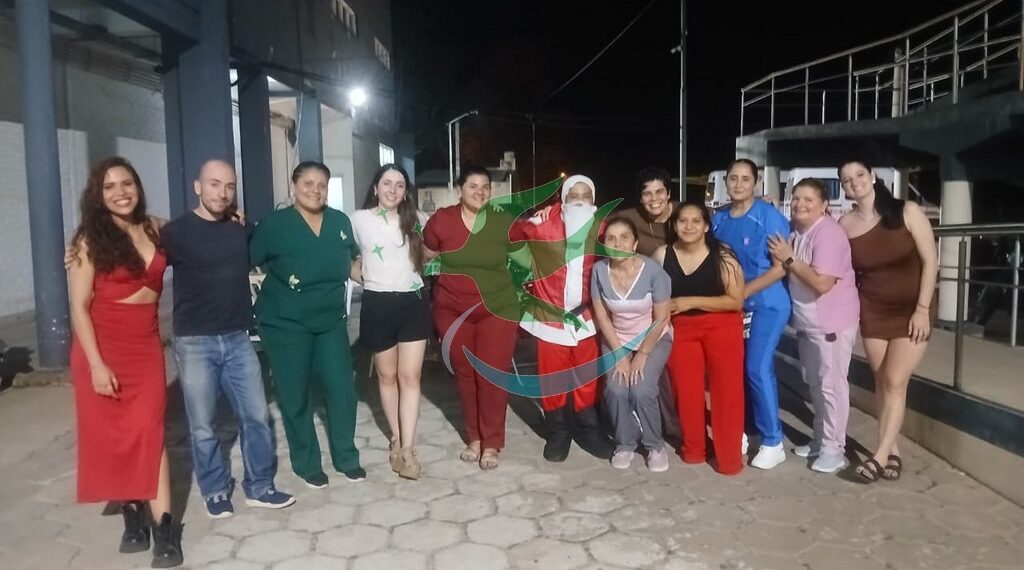 Una Nochebuena especial: Papá Noel llevó alegría al Hospital “9 de Julio”