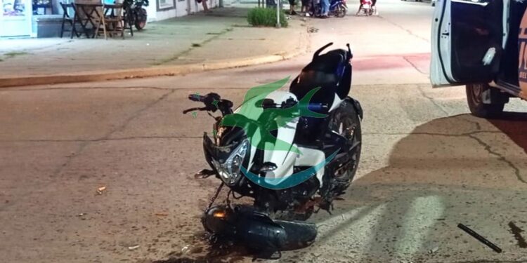 Motociclista lesionado en siniestro vial
