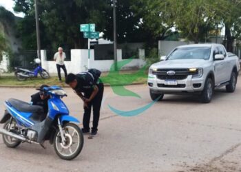 Mujer lesionada en siniestro vial, fue derivada