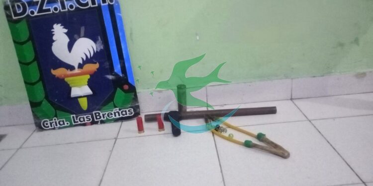 Policía secuestra una tumbera y gomera a dos menores