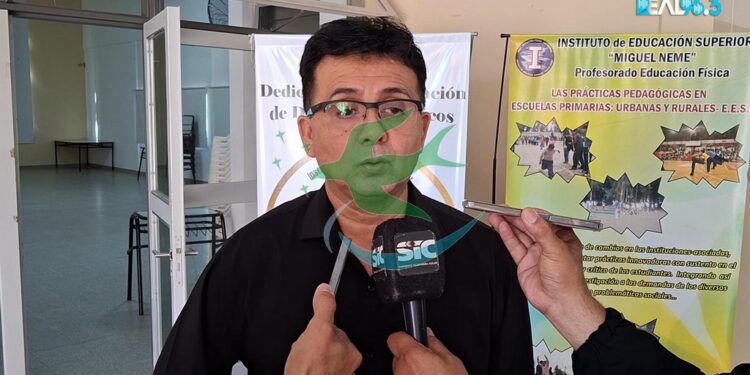 Familiares de alumna del IES Neme, habrían agredido a profesora en examen