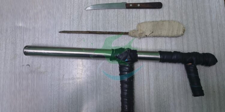 7 demorados y un detenido con pedido de captura, secuestro de “tumbera” en operativo