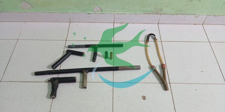 Desbaratan un intento de gresca entre menores y secuestran armas de fabricación casera
