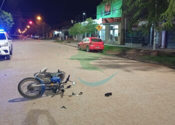 Una mujer de 61 años sufrió una grave lesión en el pie tras ser embestida por una moto