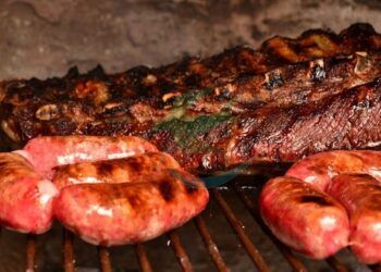 Menos asado en la mesa: el consumo de carne vacuna cayó a su nivel más bajo en 30 años