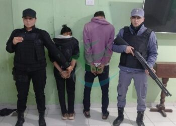Detienen a una pareja acusada de asaltar a una mujer con un arma blanca