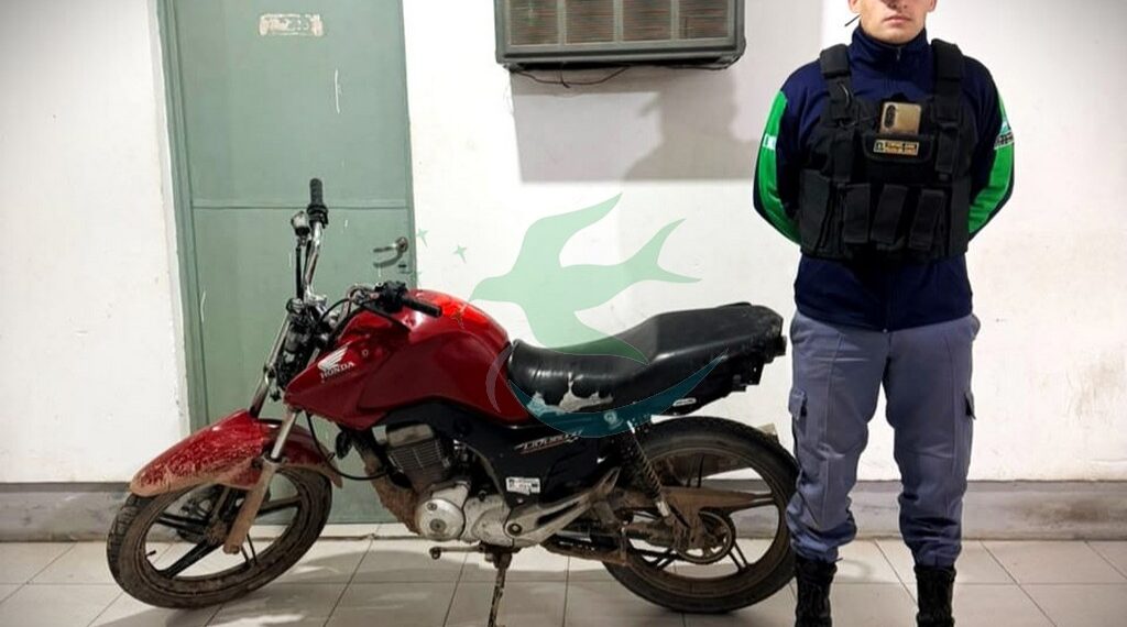 Joven de 20 años detenido tras poner en riesgo a terceros con maniobras peligrosas en moto
